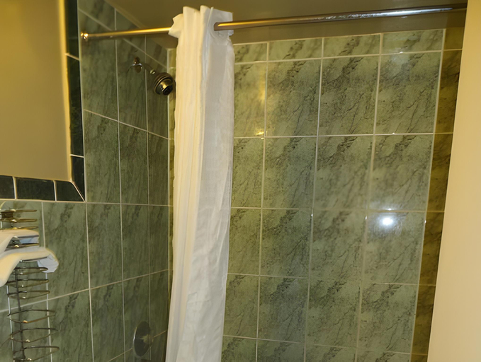 Bathroom 20