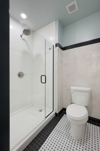Bathroom 5, The Delegate, Franklin