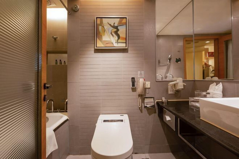 Bathroom 17