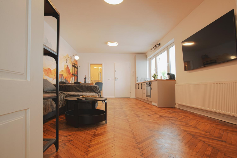 Others 5, 3 min to everything-Stylish-Modern-Old Fortress, Brasov