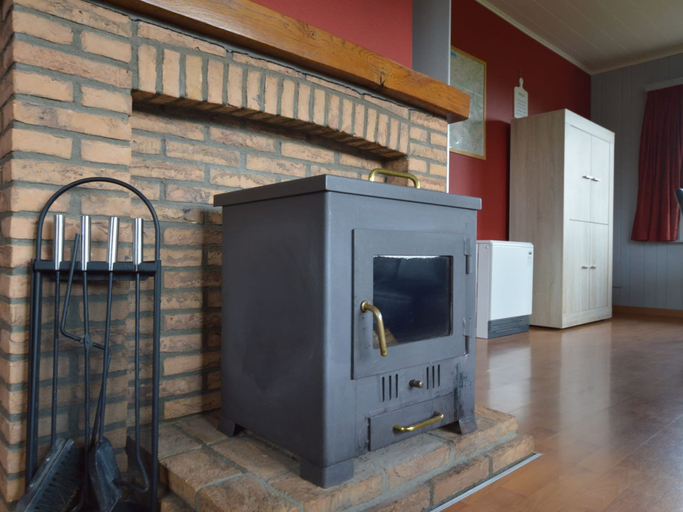 Others 5, Elegant Chalet in Malmedy with Private Garden, Liège