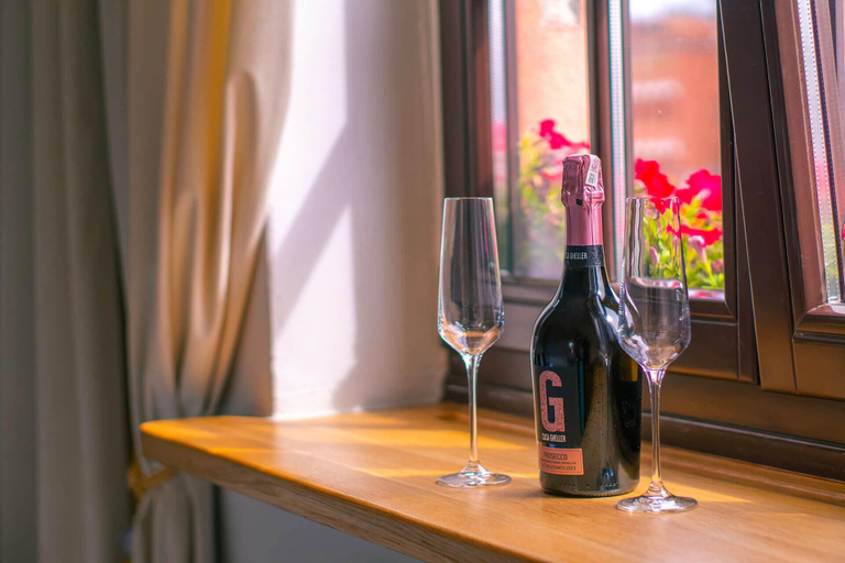 Food & Drinks 4, Motlawa Apartments - Old Town by the river, Fast Wifi, Gdańsk City