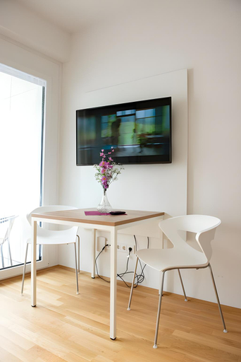 Dining Room 4