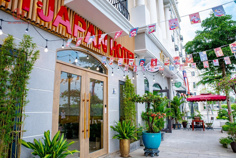 Exterior & Views, DH Japan Hotel, Hạ Long
