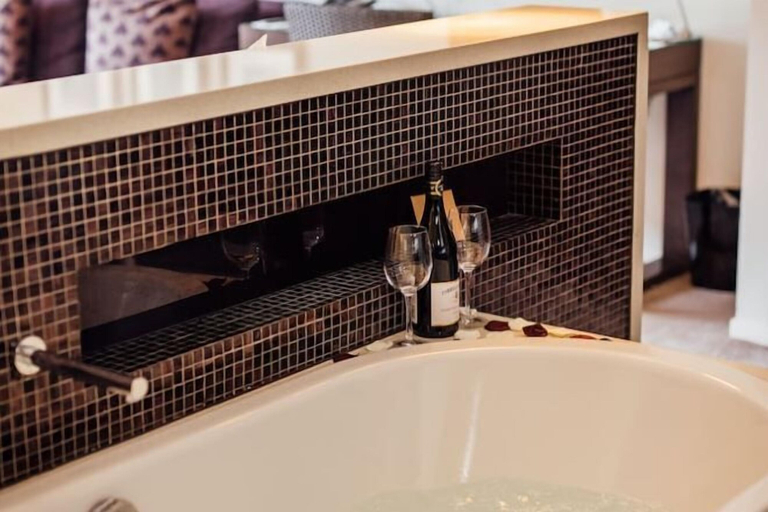 Bathroom 17