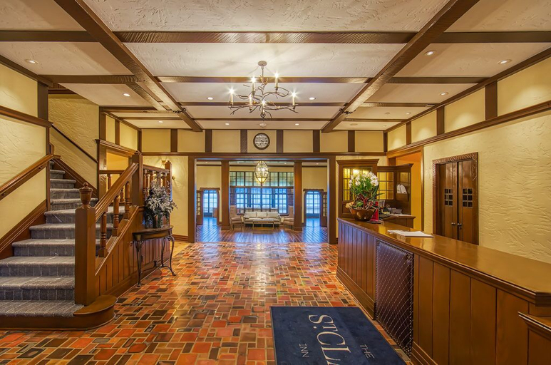 Public Area 2, St. Clair Inn, Saint Clair