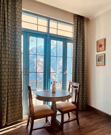 Dining Room 7