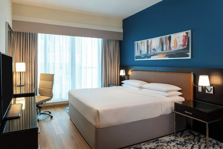 Bedroom 2, Four Points by Sheraton Sheikh Zayed Road, Dubai, Dubai