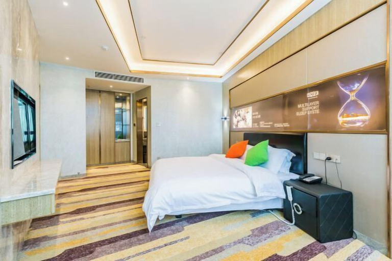 Bedroom 25