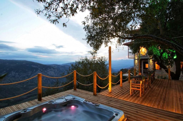 Sport & Beauty 3, Almond House Suites Arachova - Adults Only, Central Greece