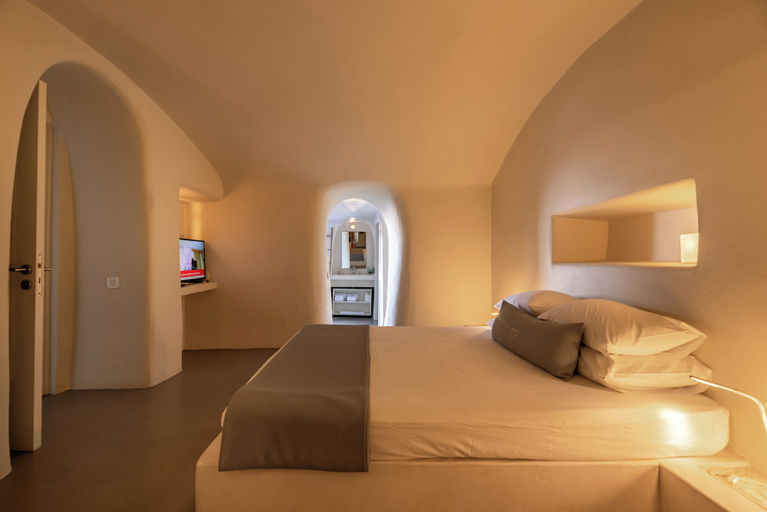 Bedroom 4, 270 Oia's View, South Aegean