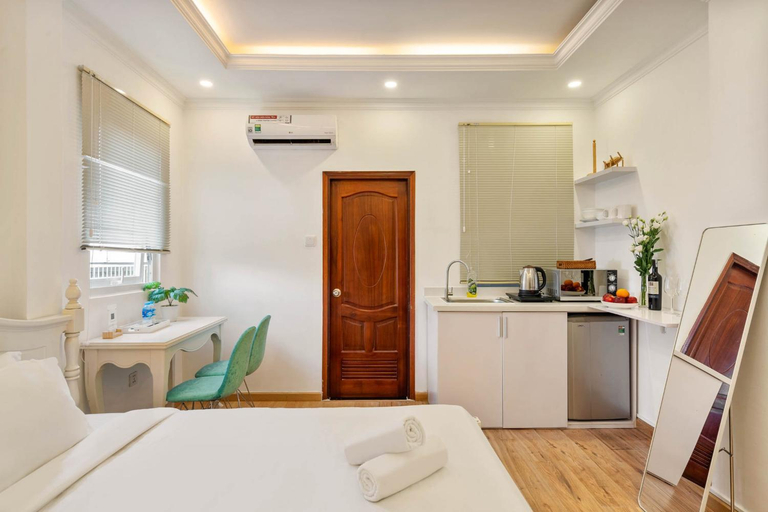 2, Lovely Studio in center D1 near markets, District 1