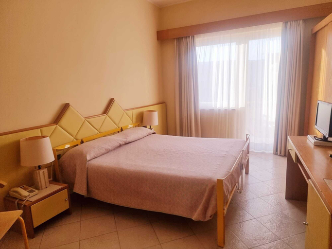 Bedroom 4, Grand Hotel Palace, Latina