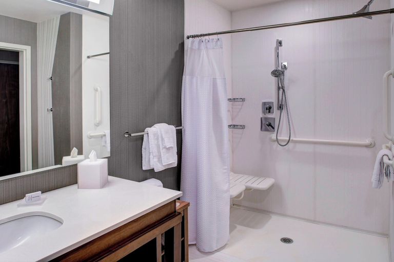 Bathroom 4, Courtyard by Marriott Nashville Mount Juliet, Wilson