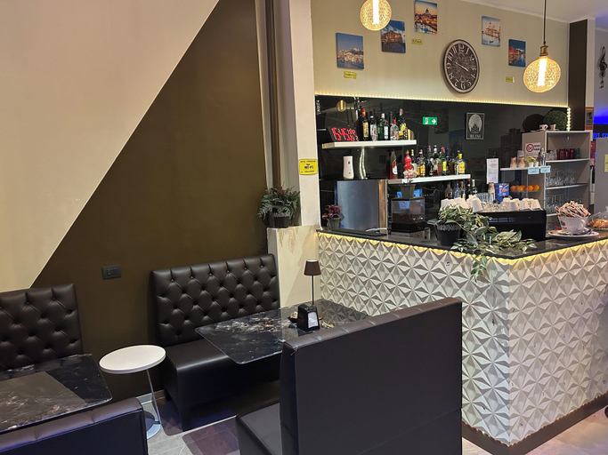 Food & Drinks 5, Hotel Stradivari, Milano