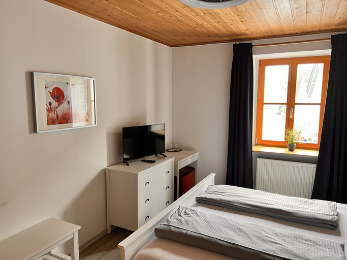 Bedroom 4, Gasthof & Pension Zum Zacherwirt, Deggendorf