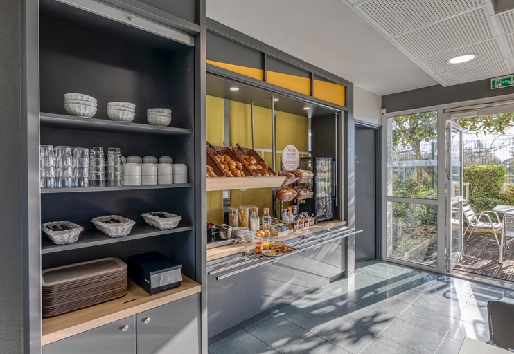 Food & Drinks 3, B&B Hôtel Bordeaux Lac sur Bruges, Gironde