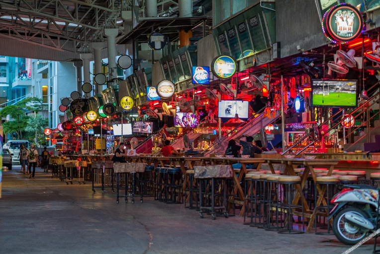 Food & Drinks, GP House Phuket, Phuket Island