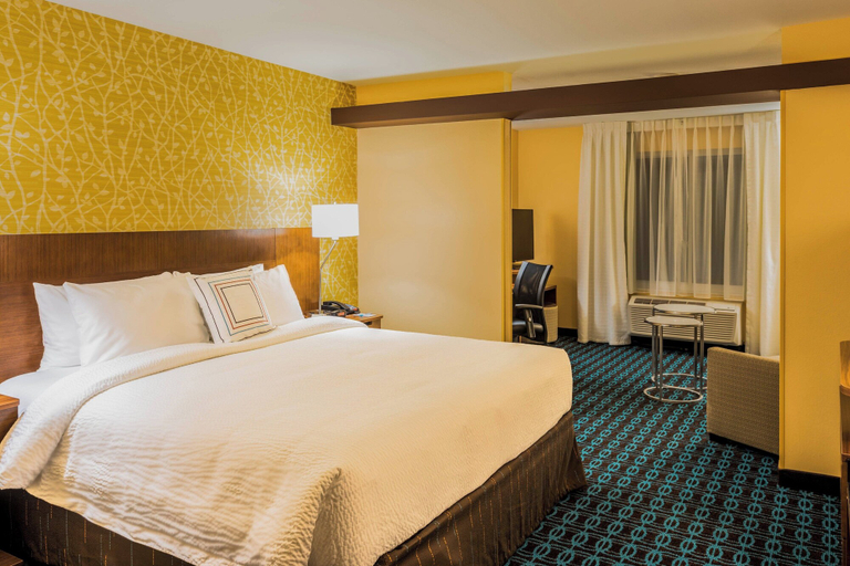 Bedroom 3, Fairfield Inn & Suites by Marriott Mobile Saraland, Mobile