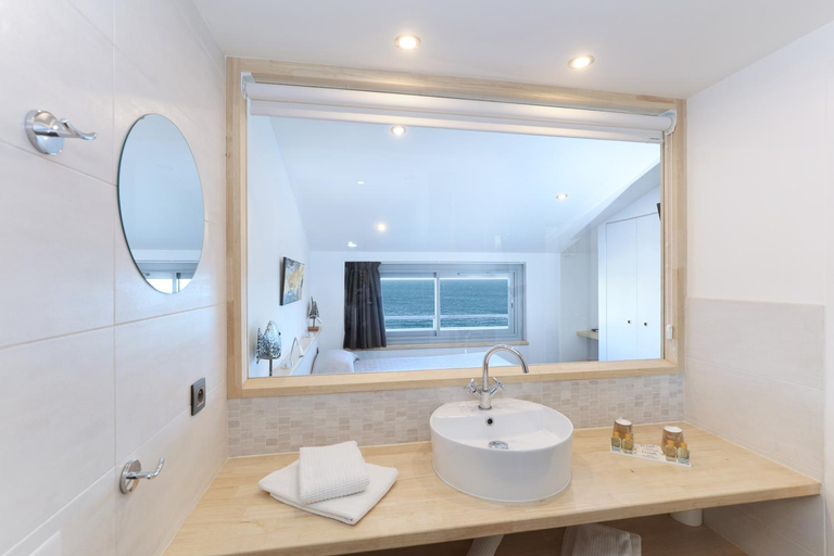 Bathroom 3, Hotel La Vigie - Face a la mer, Pyrénées-Orientales