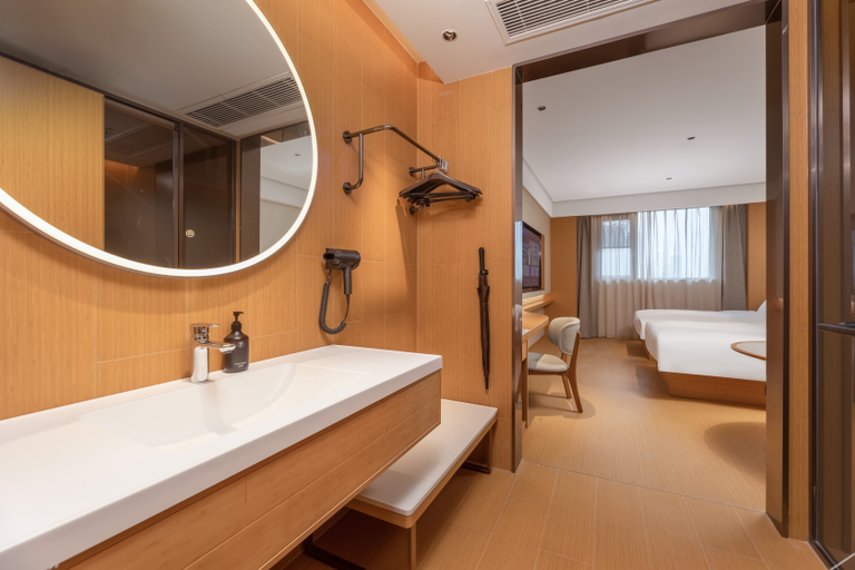 Bathroom 3, JI Hotel Nantong University Central Business Zone, Nantong