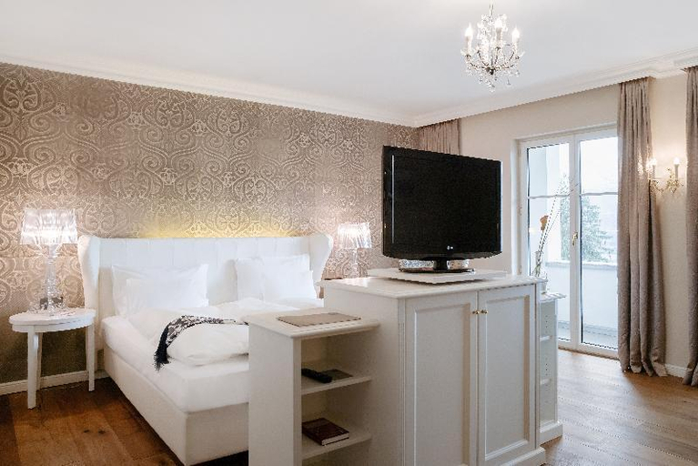 Bedroom 18
