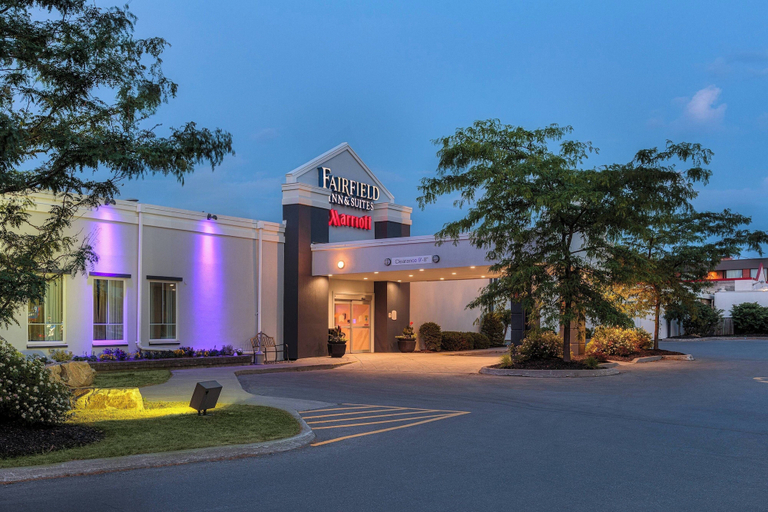 Exterior & Views 2, Fairfield Inn & Suites by Marriott Belleville, Hastings