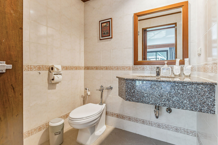 Bathroom 4, Ratana Karon Beach Hotel, Phuket Island