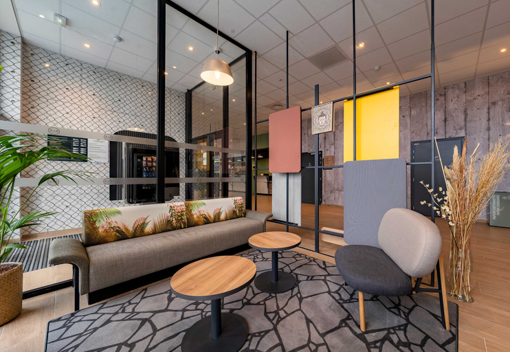 Public Area 2, B&b Hotel Valenciennes Onnaing, Nord