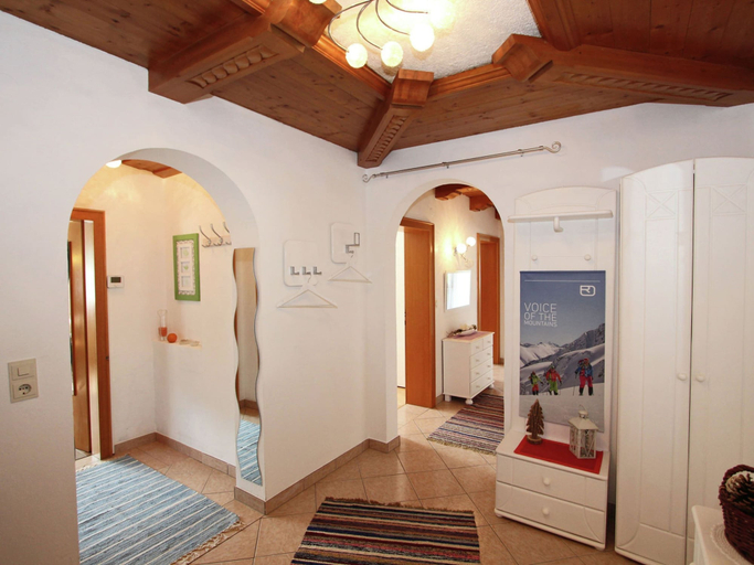 Others 5, Apartment in Stumm Near Ski Slopes, Schwaz