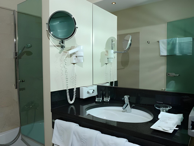 Bathroom 6