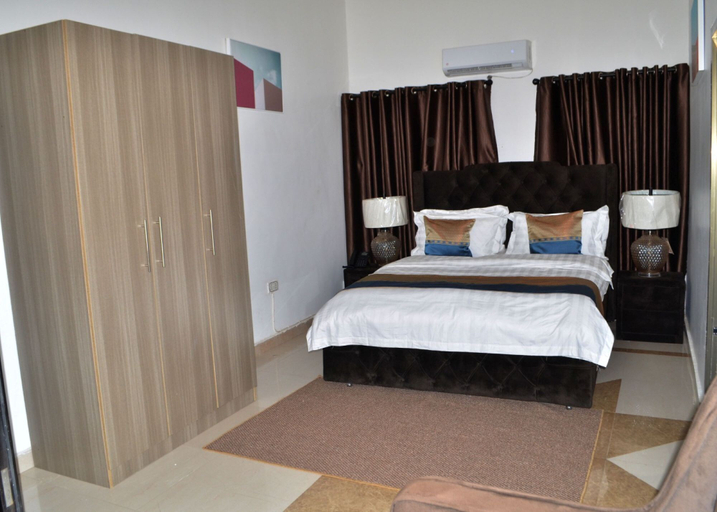 Bedroom 2, My5 Hotel, Kwabre