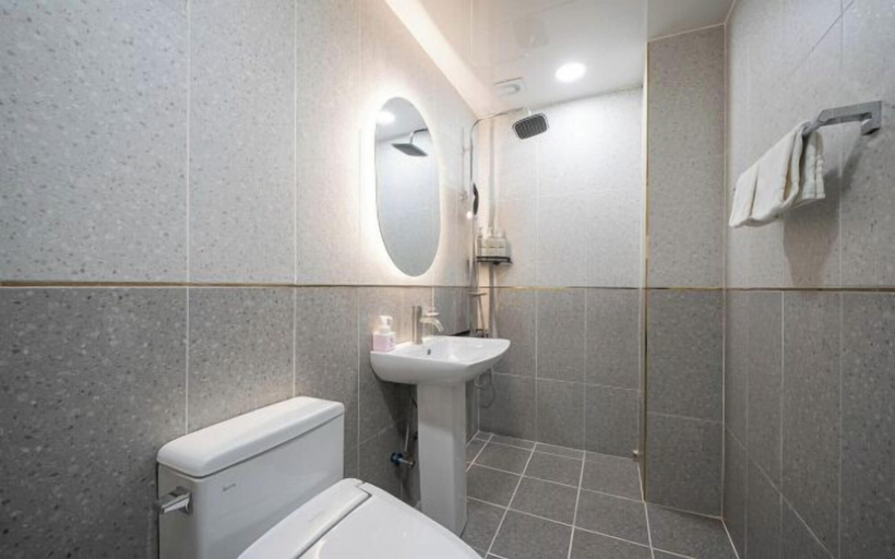 Bathroom, EG STAY hotel, Buk