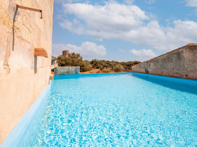 Pool 4, Cozy Stay in Historic Estate, Baleares