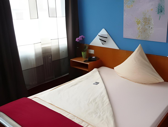 Bedroom 15