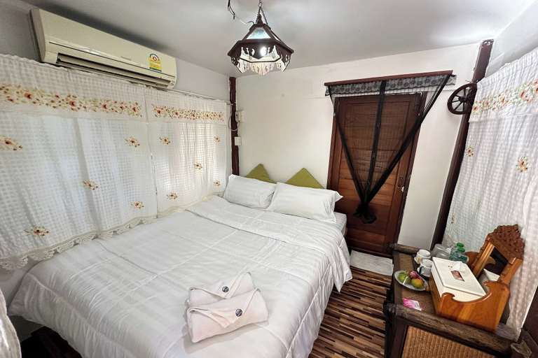 Bedroom 28
