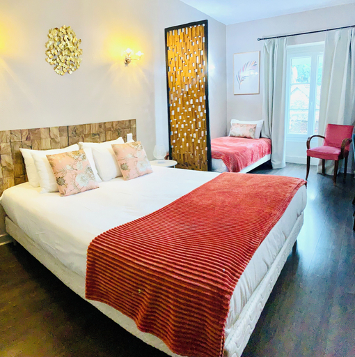Bedroom 4, Hotel du Roy, Côte-d'Or