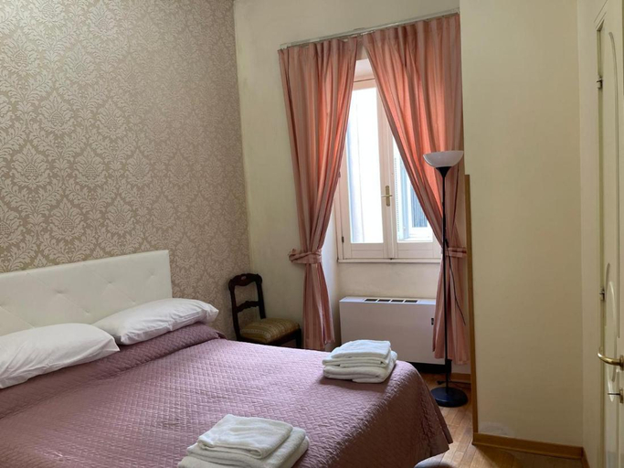 Bedroom 2, Suites in Rome 2 - Appartament, Rome