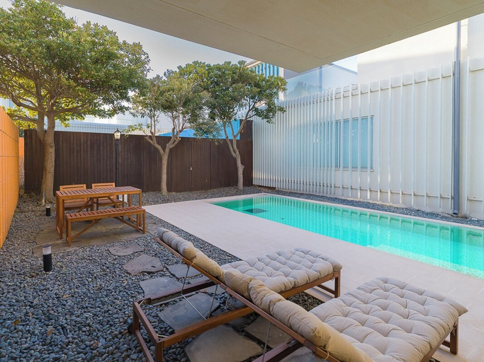 Swimming Pool 17