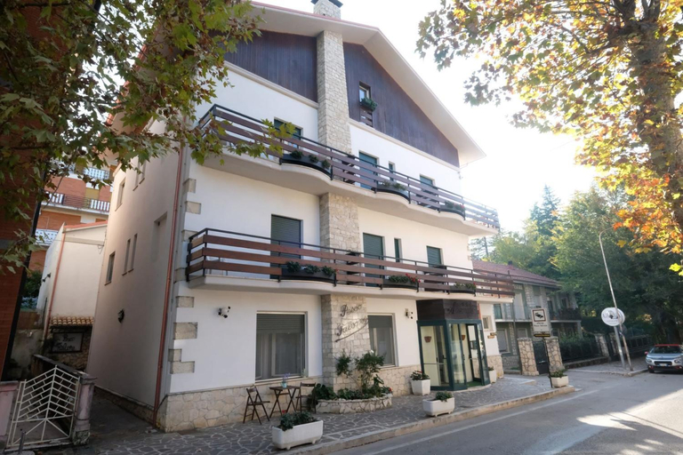 Others 4, Hotel B&B Pescofalcone, Pescara