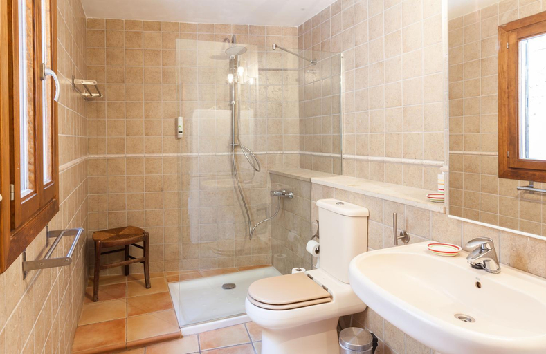 Bathroom 4, Petit Hotel Alaro, Baleares
