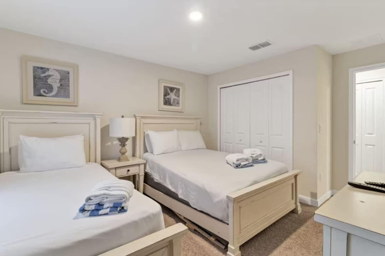 Room 5, Your 4BDR Vacation Home - 4838, Osceola