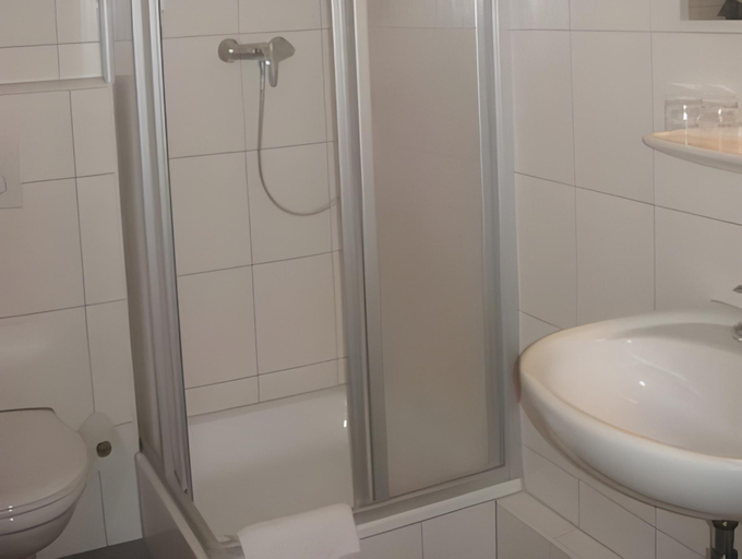 Bathroom 8