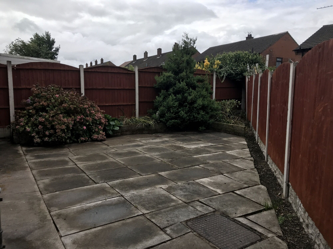 Exterior & Views 2, Modern 3-bed House With Parking Bamber Bridge, Preston, Lancashire