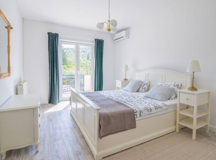 Bedroom 2, Apartment Villa Troskot, Pirovac