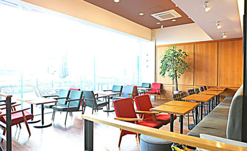 Food & Drinks 5, Sunshine Hotel, Dong