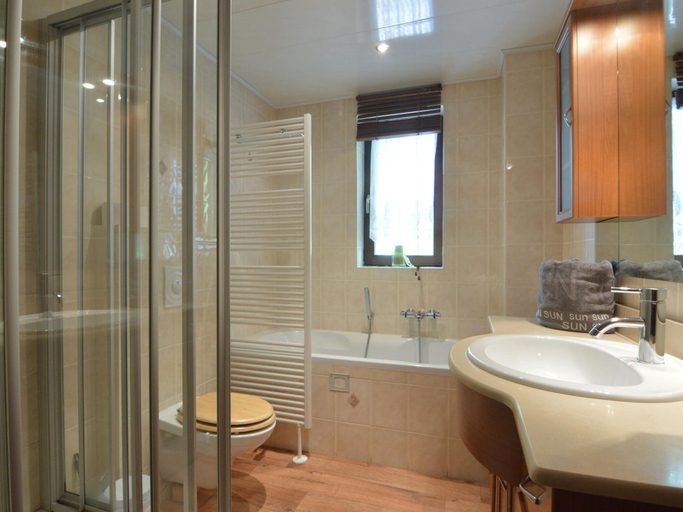Bathroom 3, Cosy Holiday Home With Sauna, Terrace, Liège