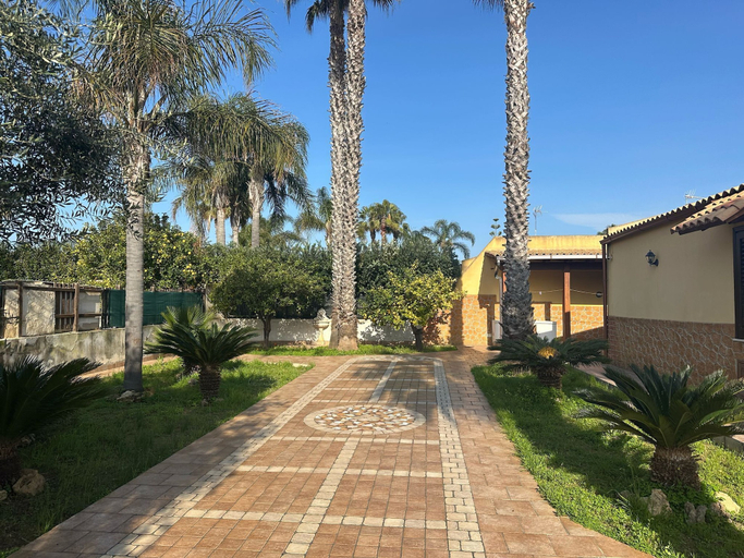 Exterior & Views 2, Villa La Perla, Trapani