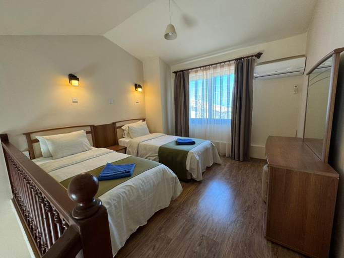 Bedroom, High Life Hotel