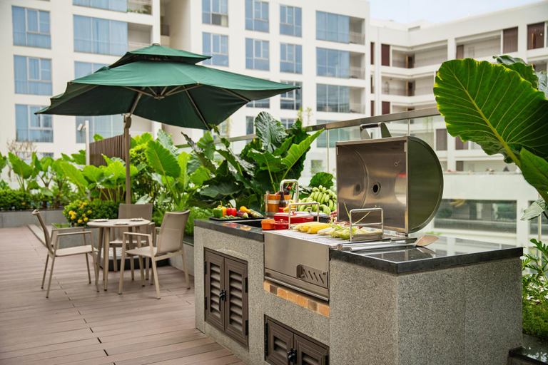 Food & Drinks, Crescent Residence 5, District 7